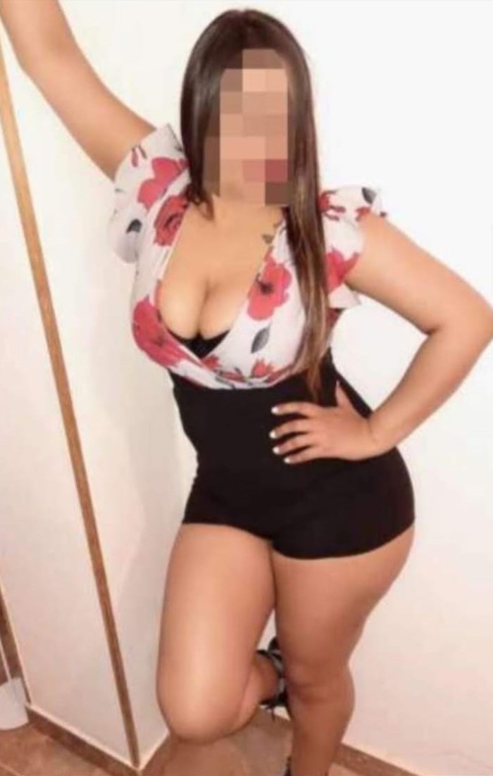 NOVEDAD 2 AMIGUITAS CACHONDAS CARIÑOSAS FIESTERAS EN SAN PEDRO DEL PINATAR