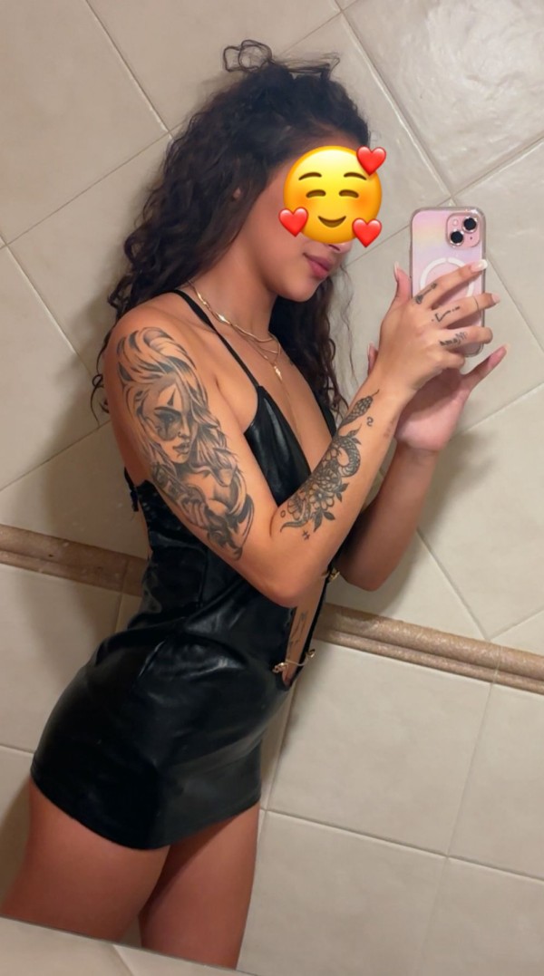 AINARA JOVENCITA SALIDAS Y HOTELES