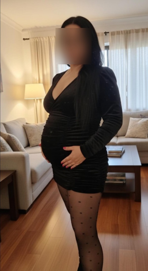 LUCIA EMBARAZADA DESFOGADA Y CON MUCHAS MAMADAS