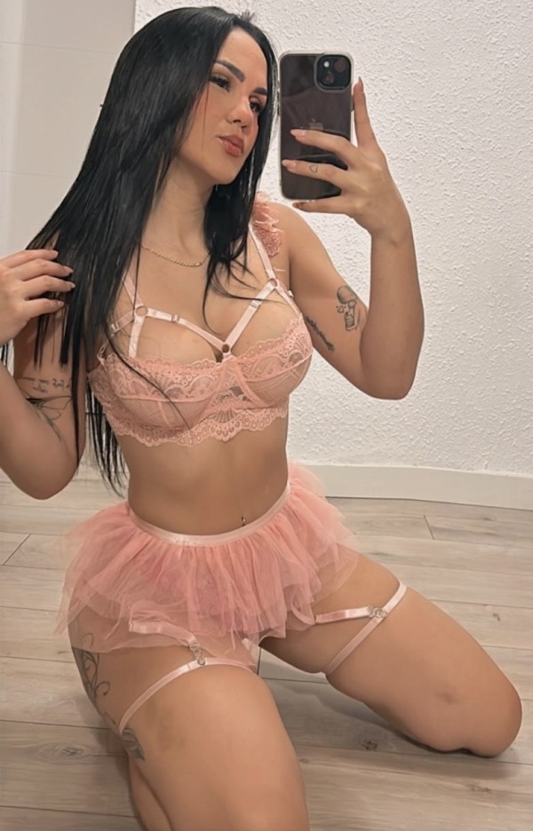 PAULA RICA MAMADA RICO COÑITO FIESTERA SALIDAS 24h