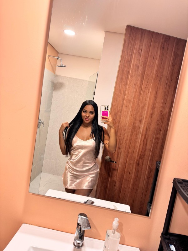 Colombiana Independiente jovencita