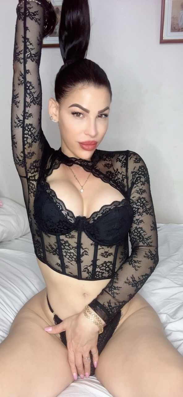ANGÉLICA, SEXY Y APASIONADA CHICA TRANS