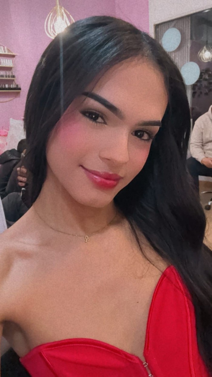 FIESTERA Y VICIOSA ¡PASIÓN LATINA!