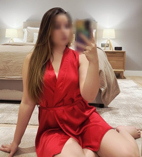 Hola soy Jarmi rubia jovencita en santiago masaje