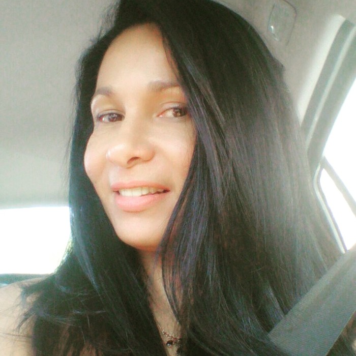 SOY GUAPA TENGO CLASE Y RECIBO EN CHALET DE LUJO.