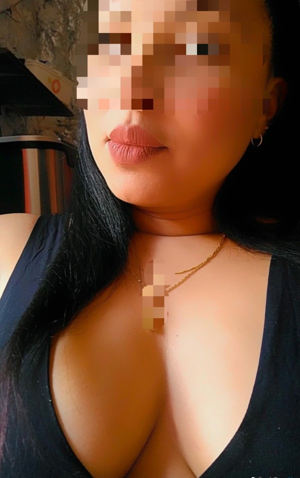 SARA MASAJISTA COLOMBIANA AMOROSA ARAVACA-POZUELO
