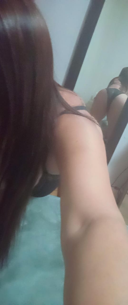 Mi cuerpo está hecho para complacerte.