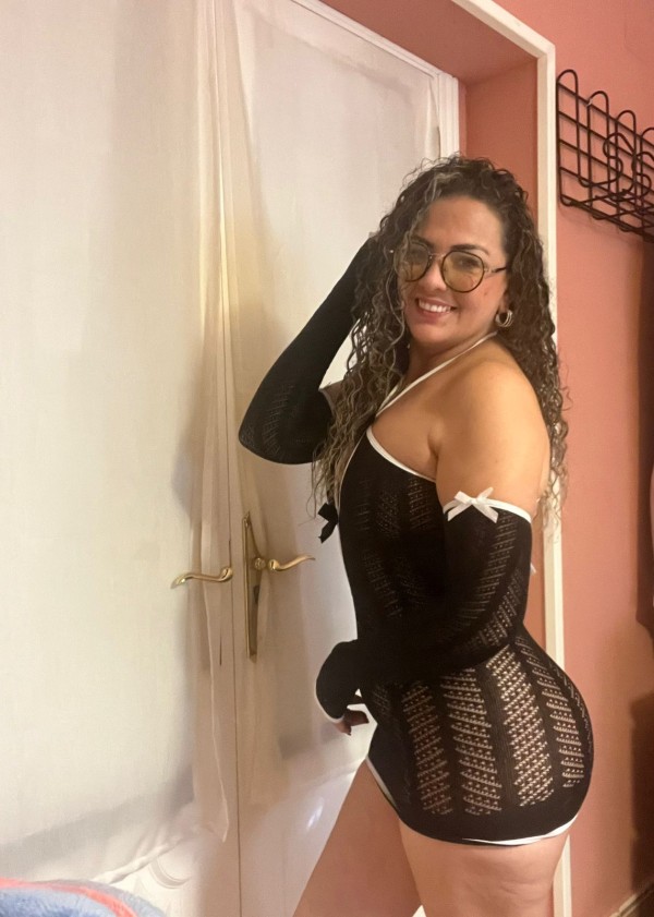 COLOMBIANA SENSUAL E IMPLICADA