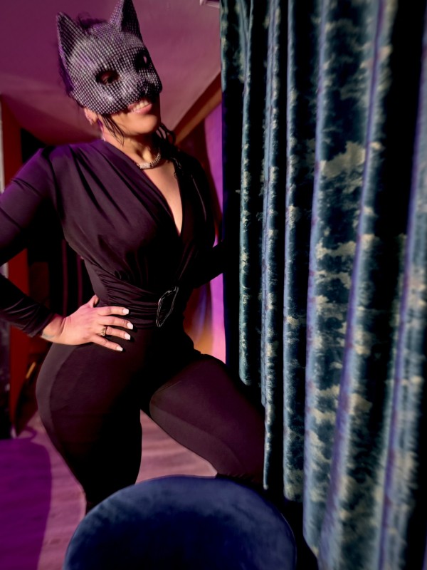 colombiana de ojos muy llamativos