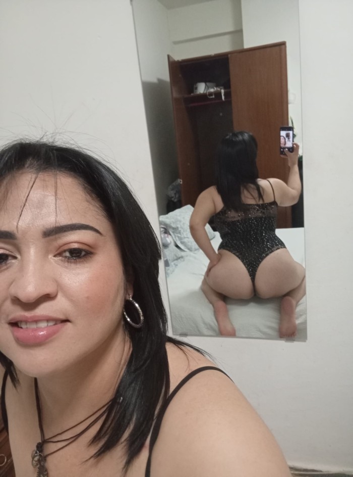 Novedad en Huesca, colombiana sexy cachonda besuco