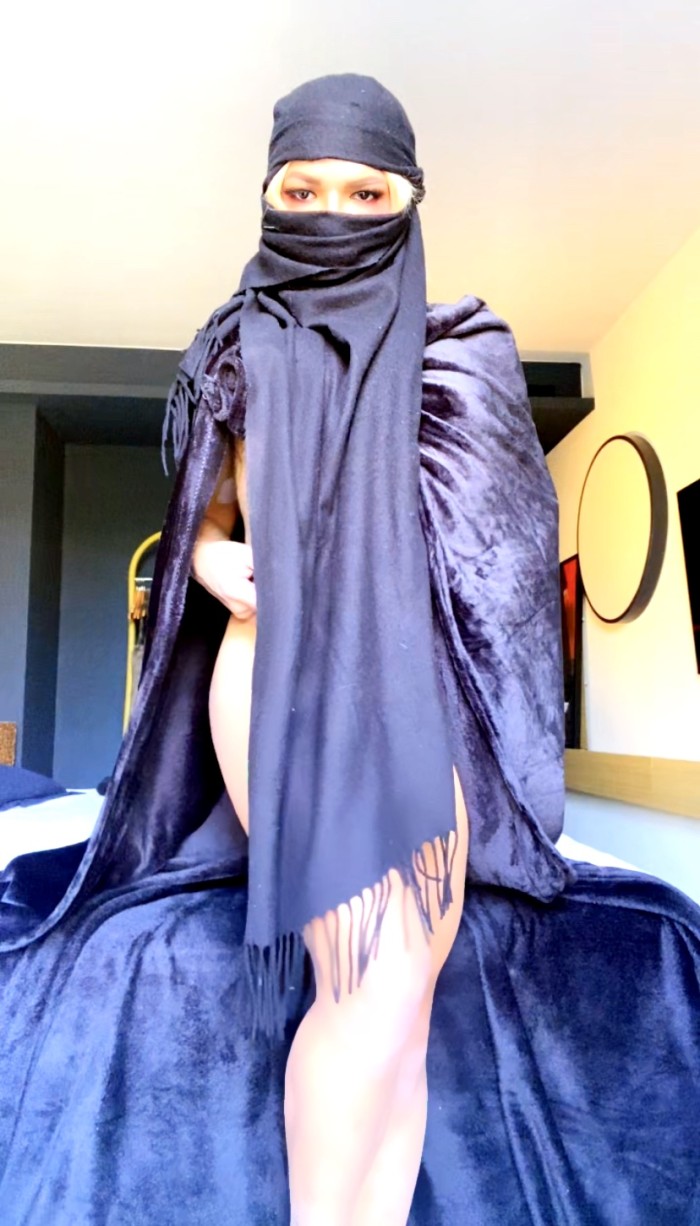 TRÍO TRANSEXUAL CON 2 HERMANITAS TRANS