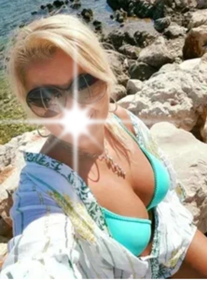 MADURA ESPAÑOLA~Masajes~ Speak English