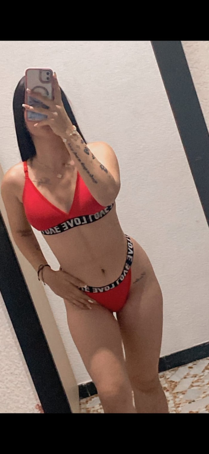 JOVENCITA A 4 PATITAS? QUIERES? VEN CIELO ENSEÑAMELA