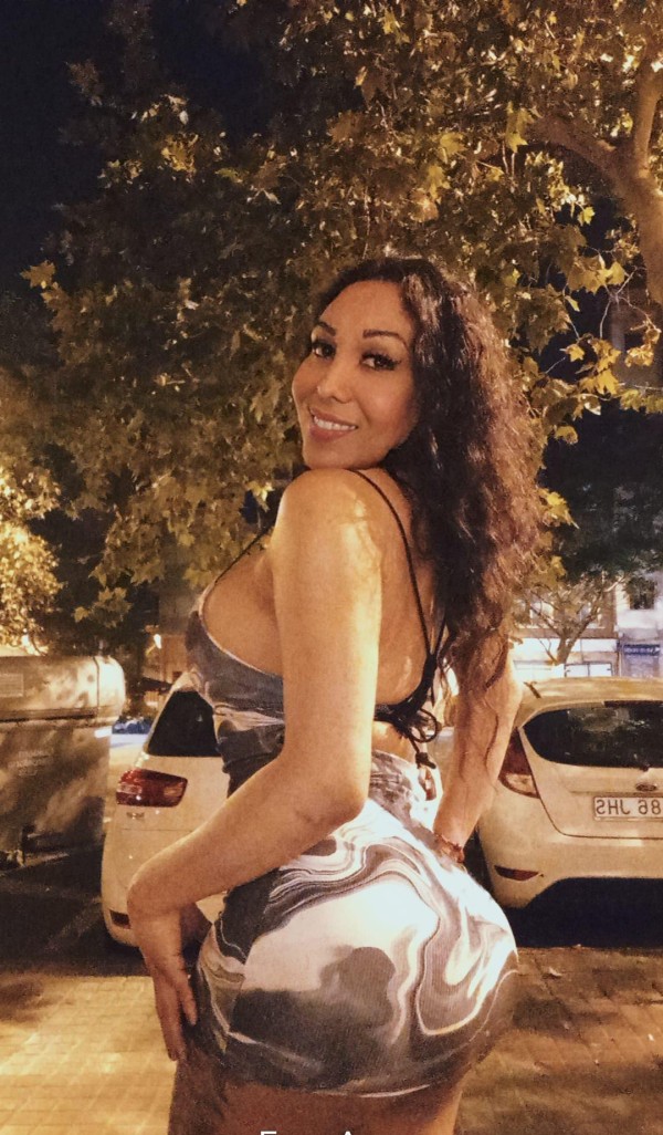 NAHOMY 602434215 pasiva,activa y versátil pollona  22cm