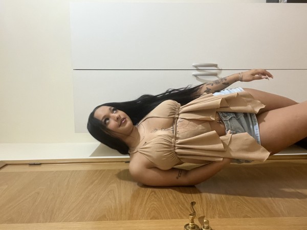 Mitchelle – 21 AÑOS, VENEZOLANA EN SABADELL