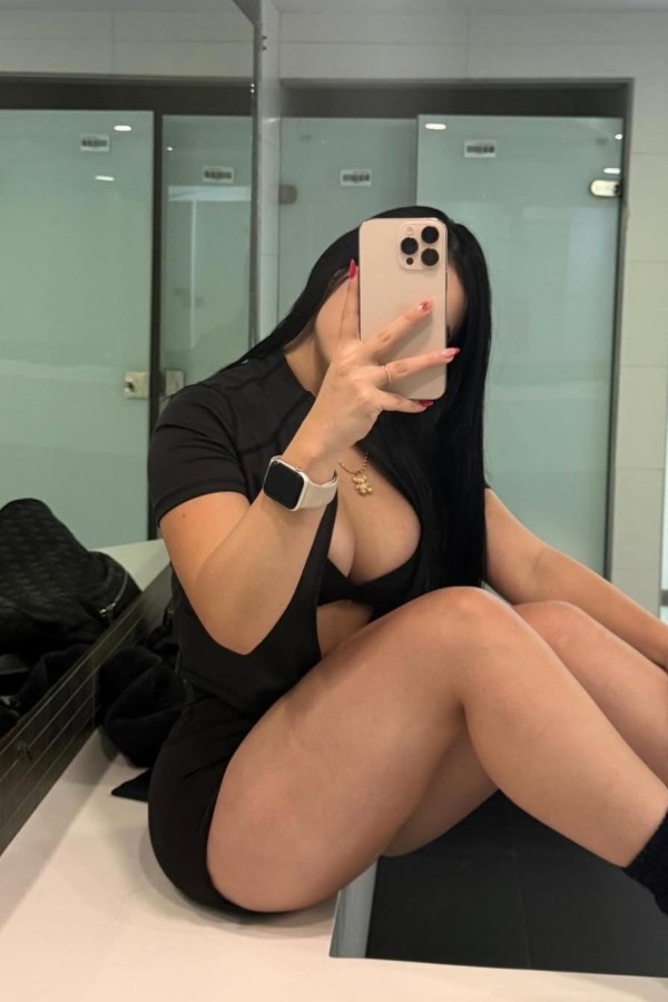 Luxury Daniela