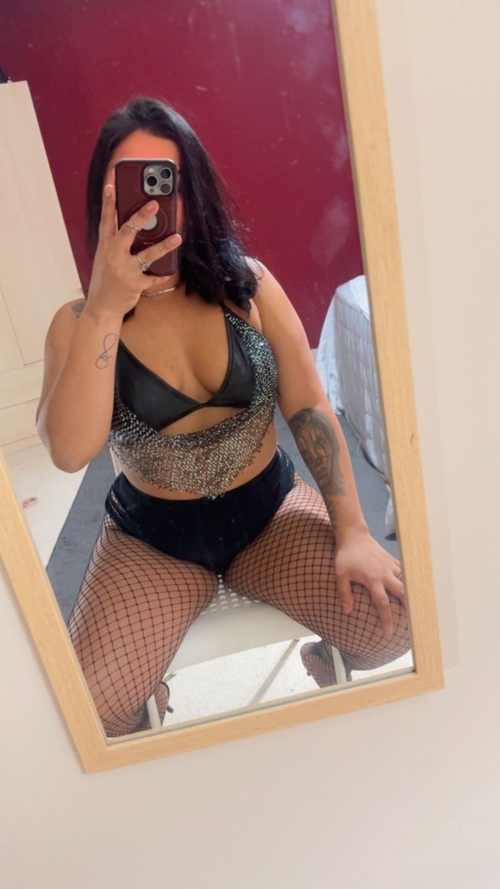 Chica con placer garantizado complaciente