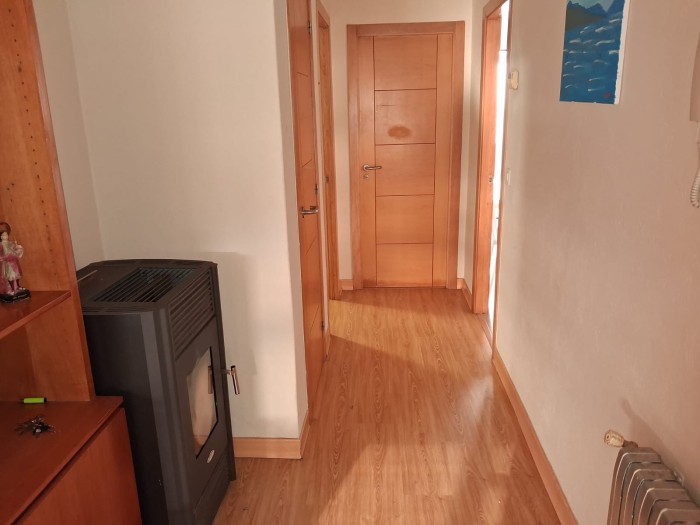 SE ALQUILAN HABITACIONES CON TODOS LOS SERVICIOS