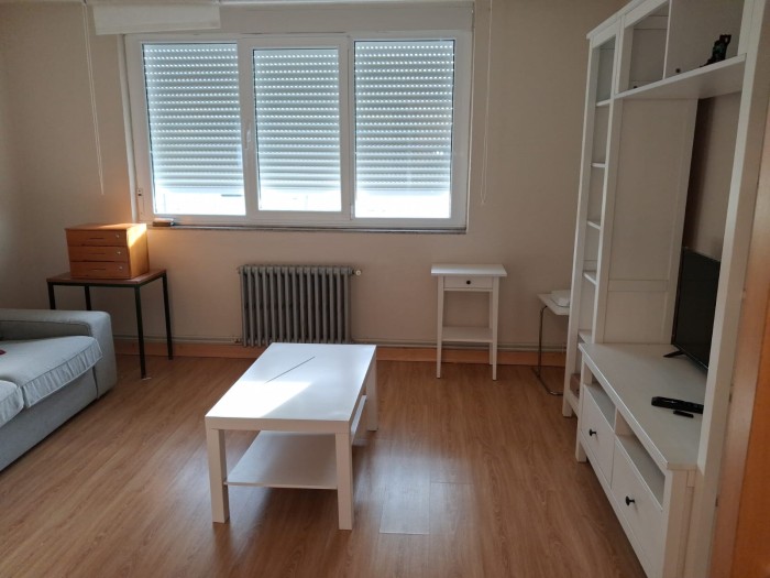 SE ALQUILAN HABITACIONES CON TODOS LOS SERVICIOS