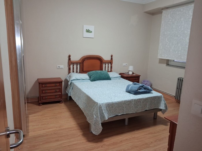 SE ALQUILAN HABITACIONES CON TODOS LOS SERVICIOS