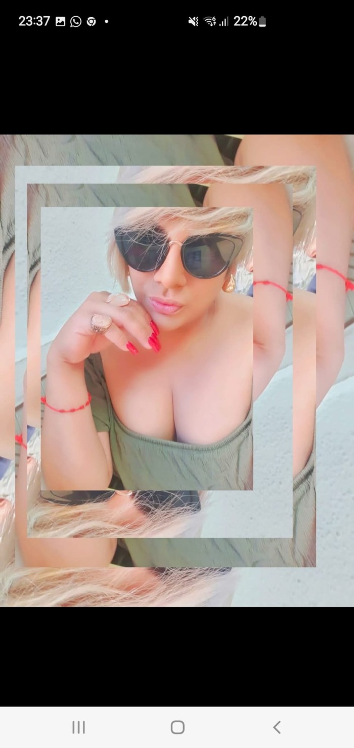 Alina Latina rellenita y fiestera