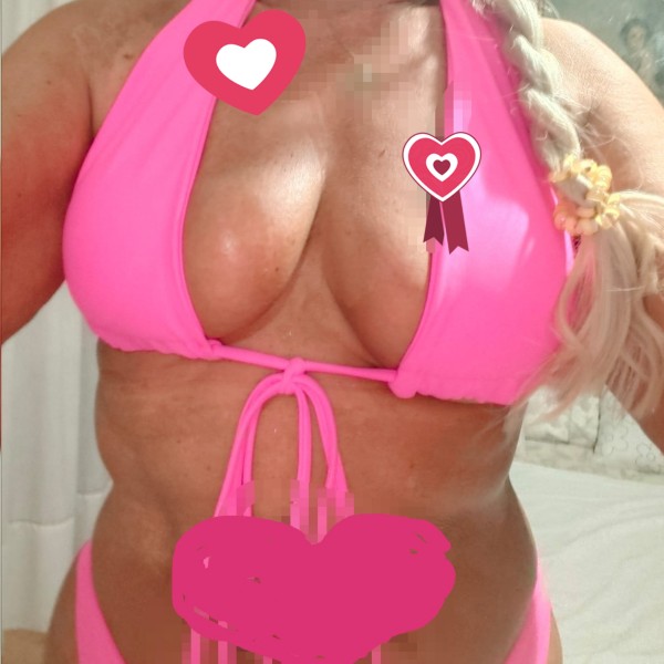 Rubia madurita muy  sexy y cachonda