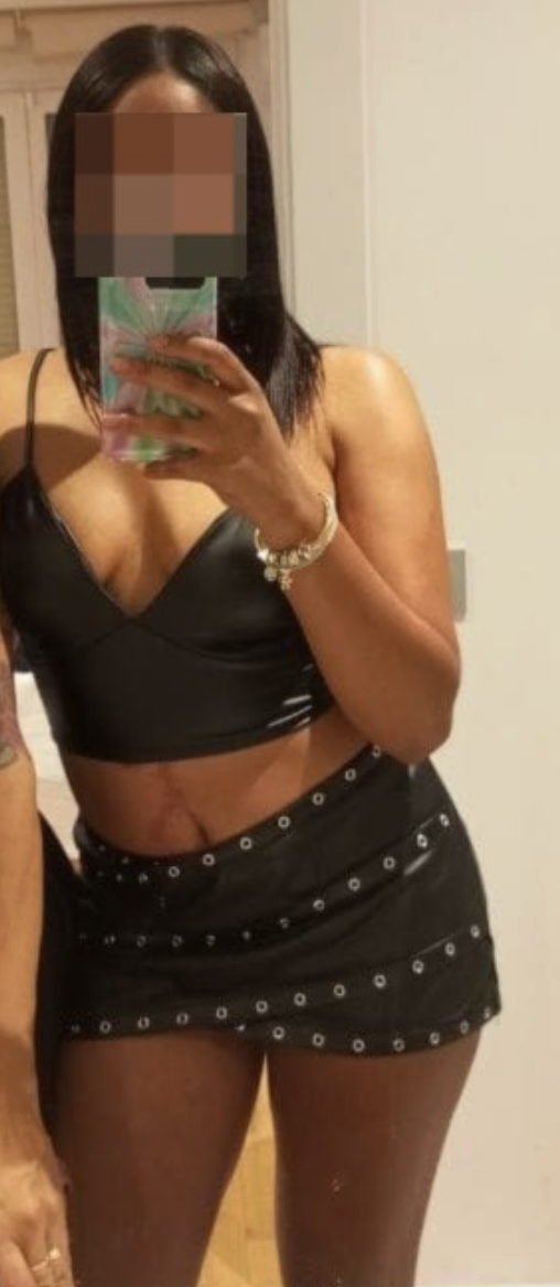 EMPURIABRAVA. LATINA COMPLACIENTE Y EXPERTA EN DARTE PLACER ¡SUPER NOVEDAD!