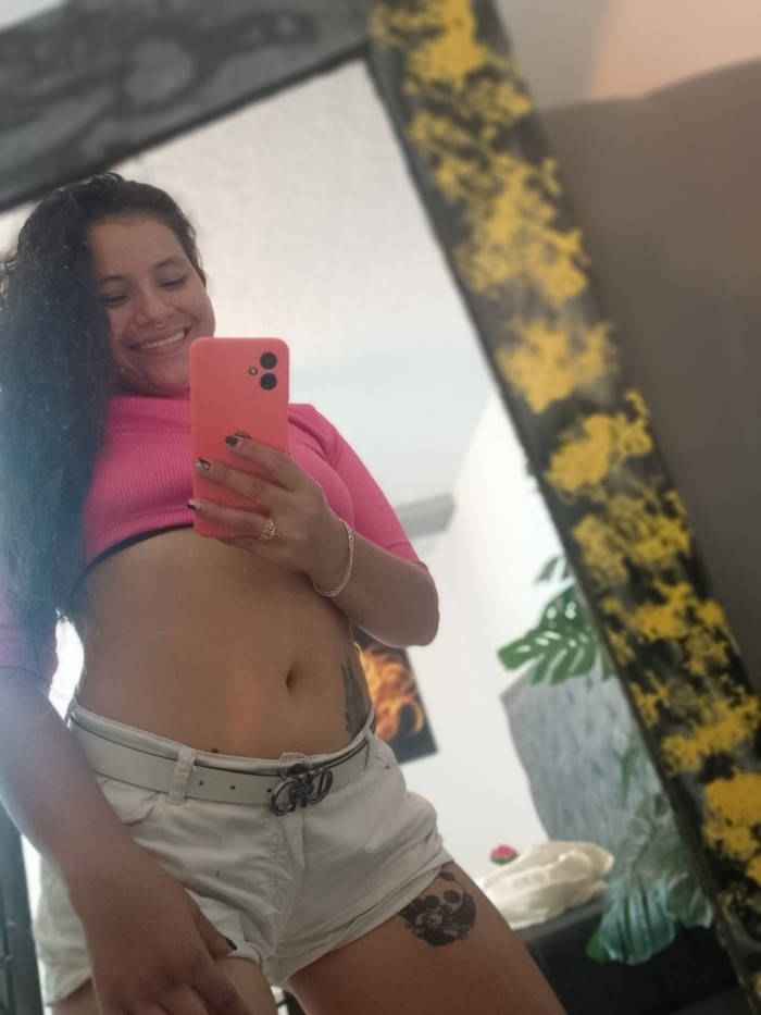 CATALEYA NIÑATA MUY PUTITA