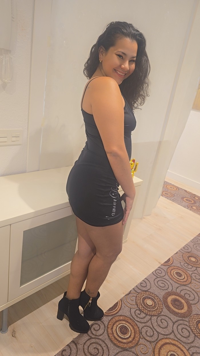 CATALEYA NIÑATA MUY PUTITA