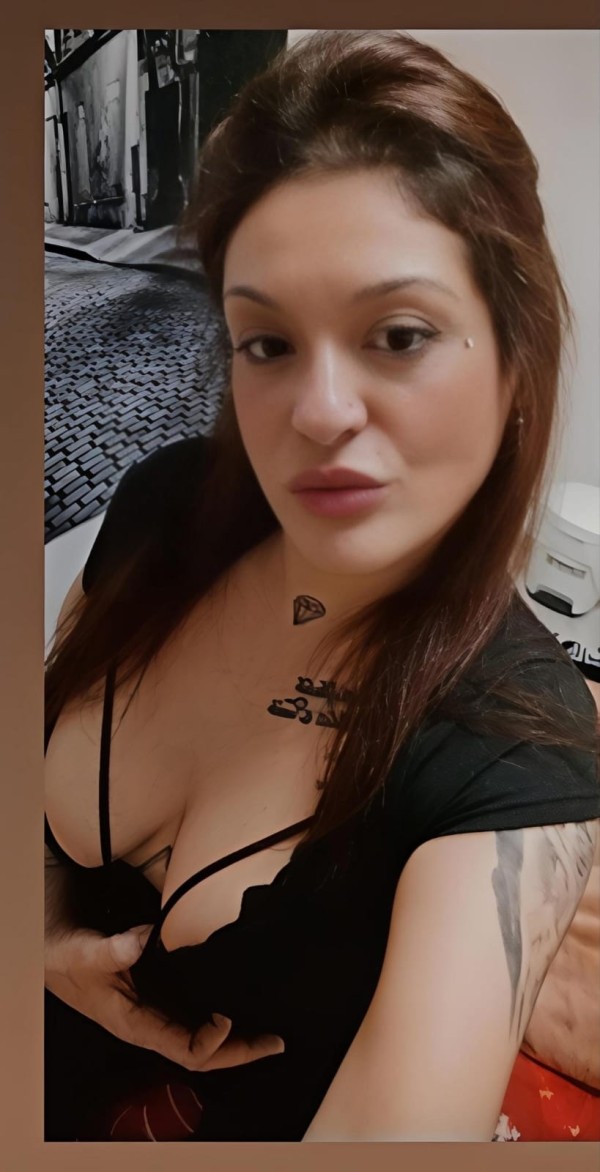 Sofía española andaluza 35 años fiestera hago todo