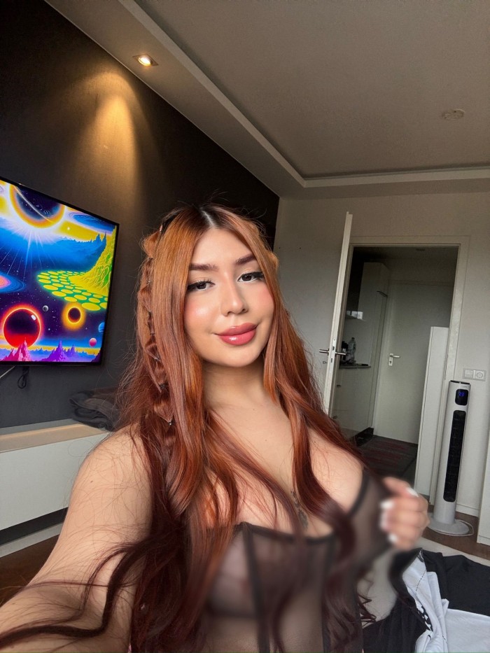 Valen Ts bella y femenina