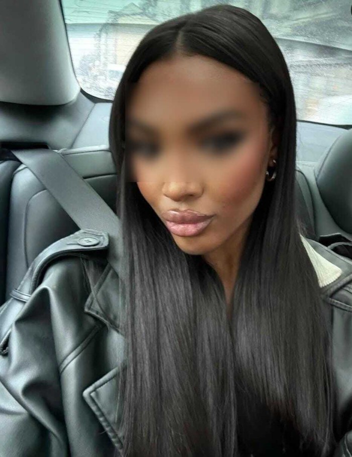 Lola Morena latina cachonda con ganas de pasarlo b