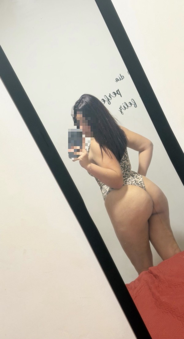 Joven recién iniciada cuerpo maravilloso 24 horas