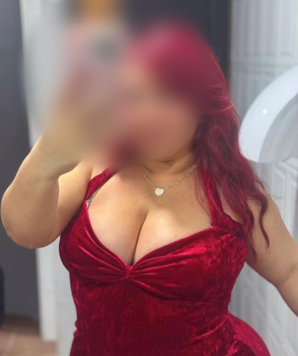 PAULINA CACHONDA Y NINFÓMANA.. ¡FOTOS REALES!