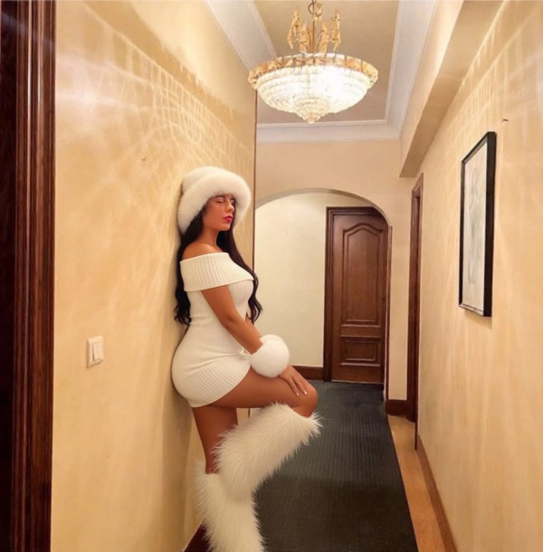 CACHONDA FIESTERA, POLLA LECHERA TE DOY MI BIBERÓN