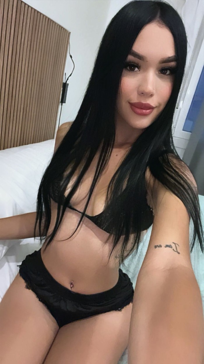 Una caliente niñata NOVEDAD KAYLY