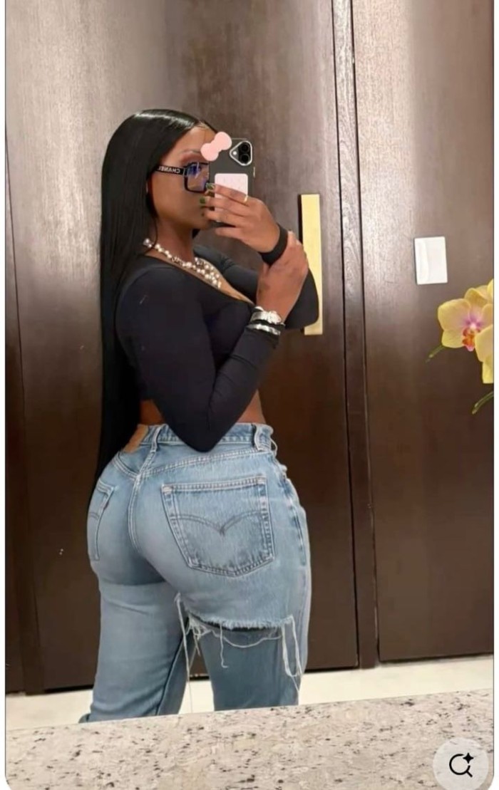 Sensual morena de infarto