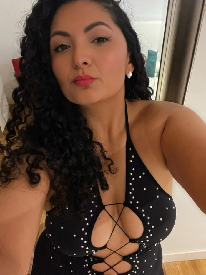 GUAPÍSIMA Y SEXY