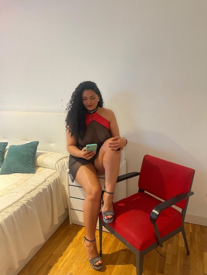 GUAPÍSIMA Y SEXY