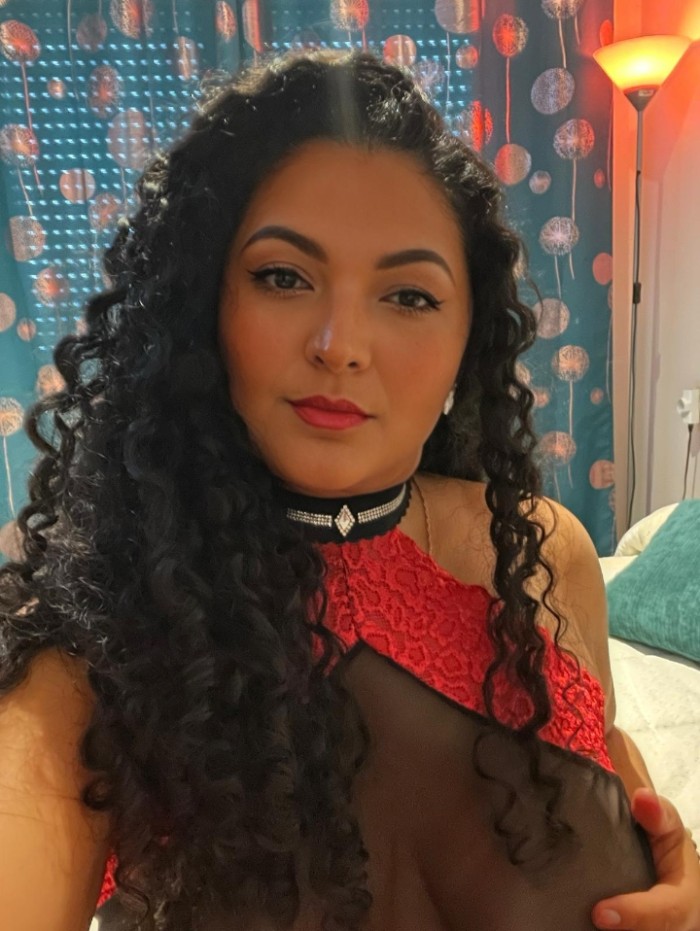GUAPÍSIMA Y SEXY