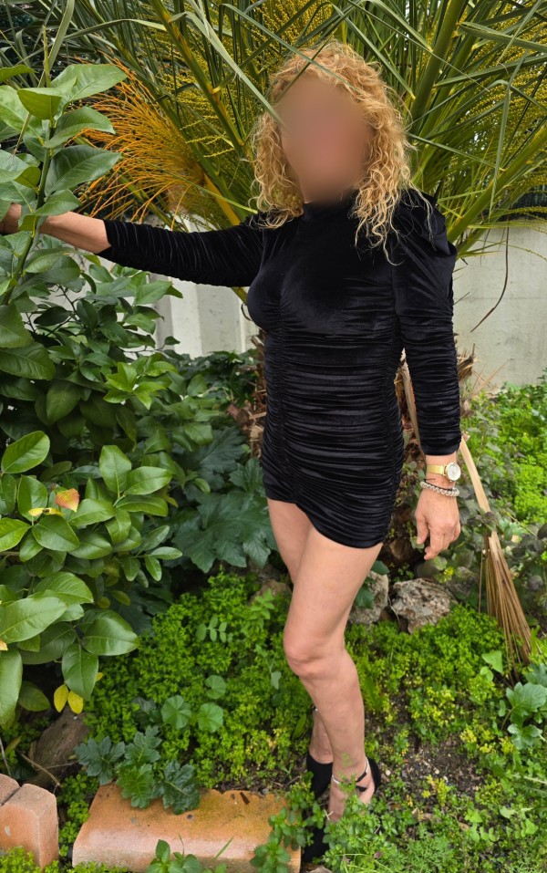 MADURITA VENEZOLANA SIMPATICA,SALIDAS