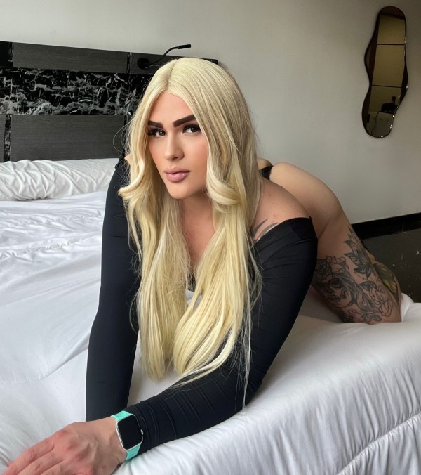 TRANS JOVENCITA FIESTERA EN MÓSTOLES