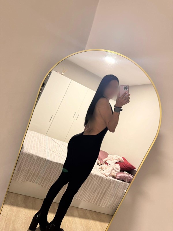 Karol ,Bombom Exquisito Para Tu Mas Íntimos Deseos