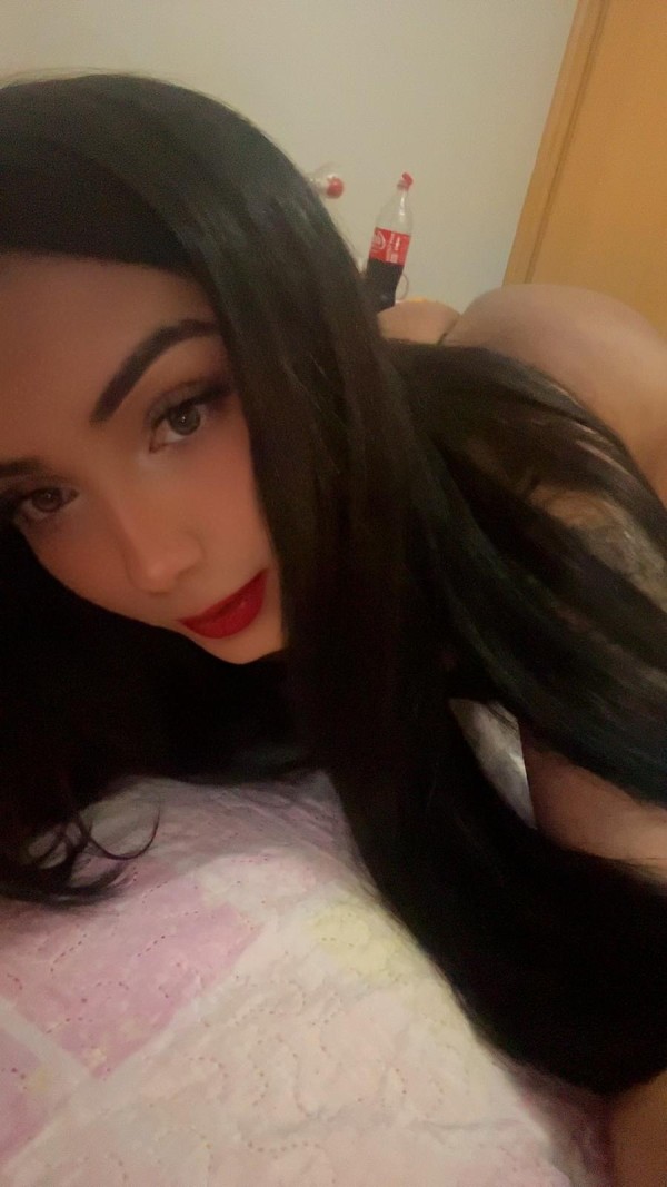 MARIANA TRANS CACHONDA CON BUENA DOTACION