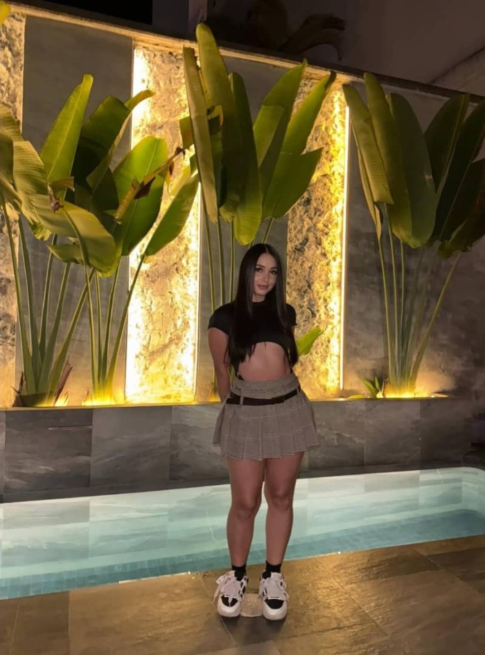 DIVINA LATINA RECIEN LLEGADA