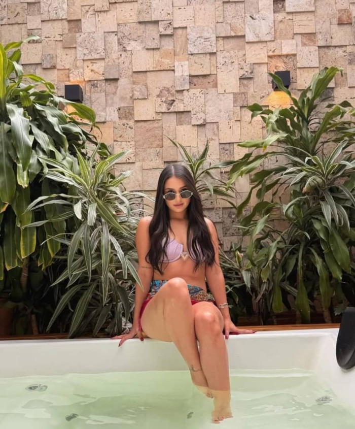 DIVINA LATINA RECIEN LLEGADA