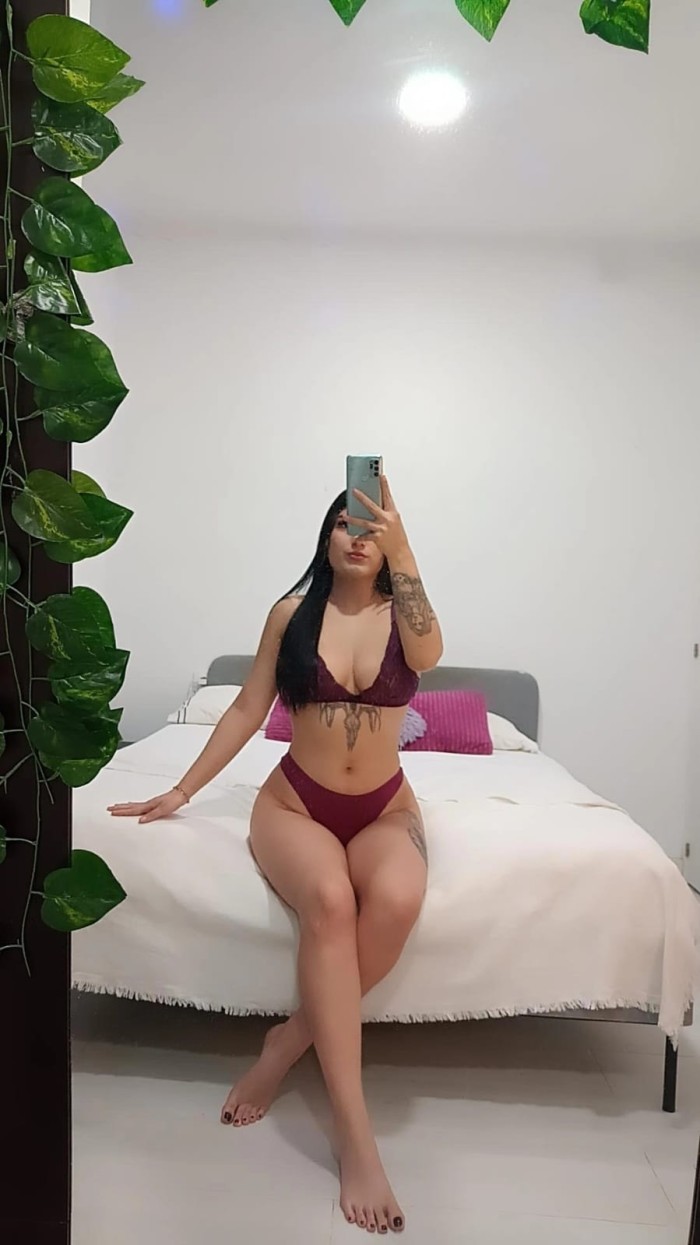 UNA CHICA APASIONADA, SENSUALY DIVERTIDA