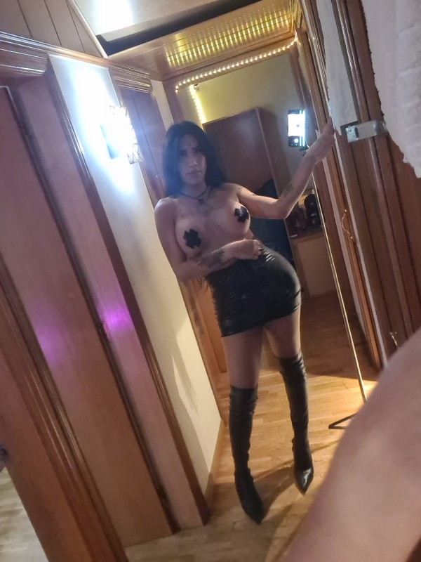 LATINA RECIEN LLEGADA MUY ARDIENTE