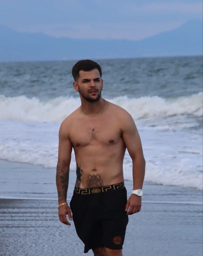 Adrian Fit