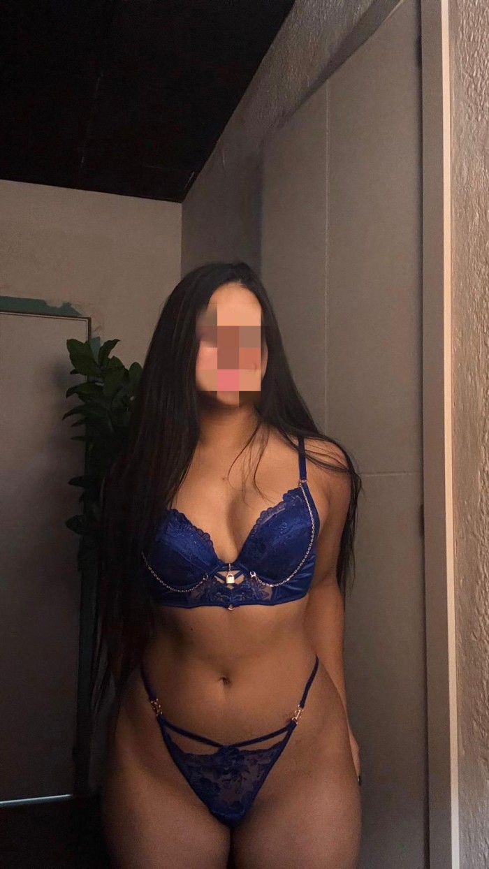 AMIGAS FIESTERAS TRIOS LESBICO FETICHES